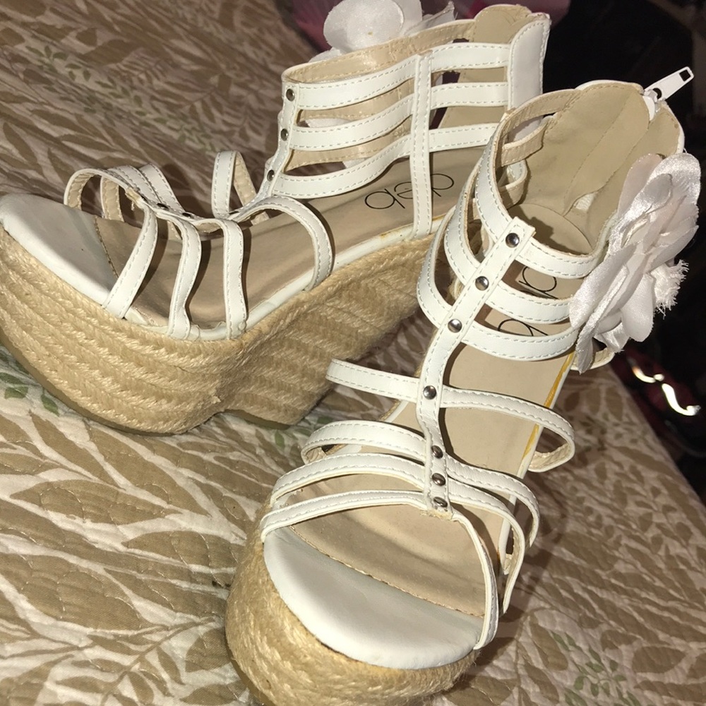 Deb high heels